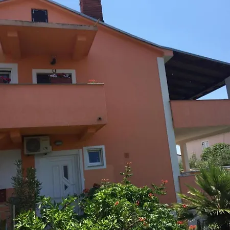 Bozena - Two Bedroom Apartman *